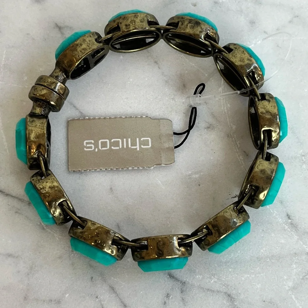 Chico’s Lindy Turquoise Colored Magnetic Clasp Bracelet